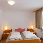 Konukevi Haus Theresia 3*