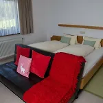 Haus Theresia 3* Mellau