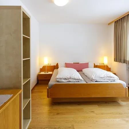 Haus Theresia Guest house Mellau