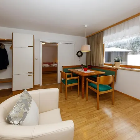 Haus Theresia Guest house Mellau