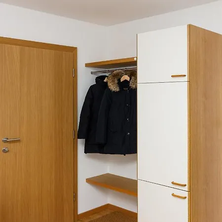 Haus Theresia Меллау